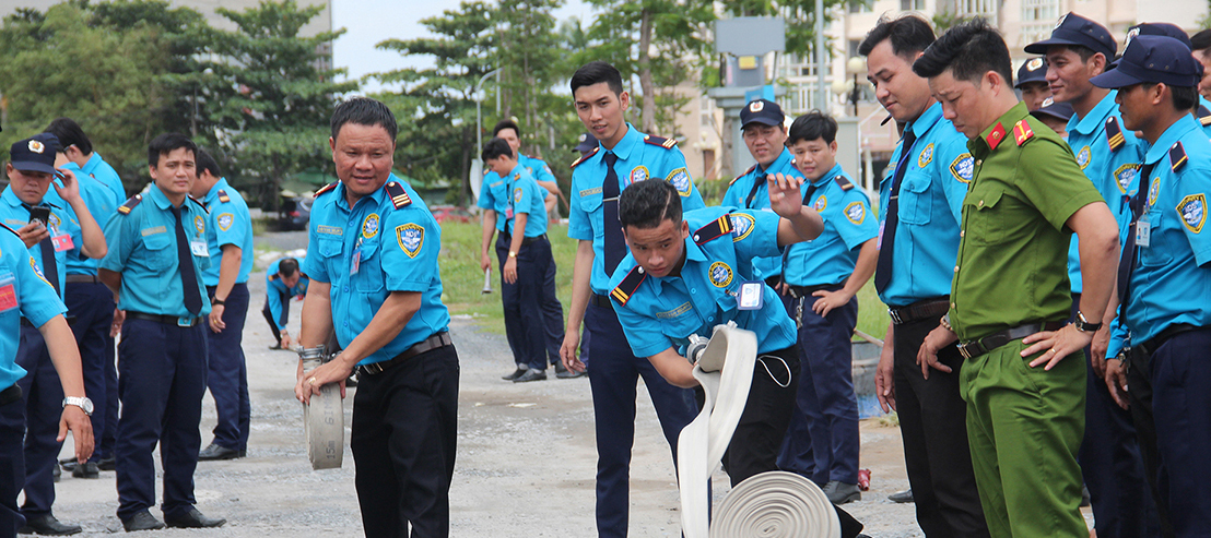 Bảo vệ ngày và đêm